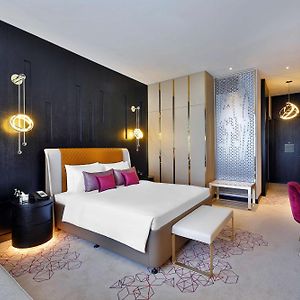 Alrayyan Hotel Doha, Curio Collection By Hilton